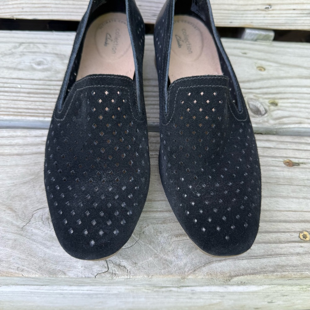 Clarks Black Suede Juliet Hayes Loafer Perforated Diamond Rubber Sole Size 8.5 M - Picture 2 of 15